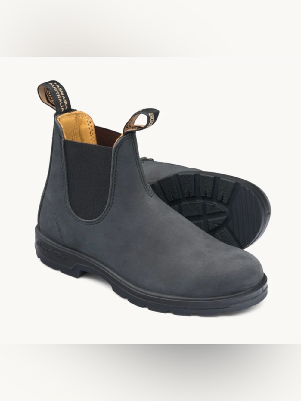 Blundstone Women's Classic #587 Chelsea Boots in Rustic Black